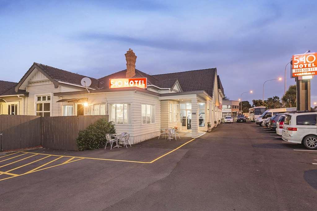 540 On Great South Motel Оукланд Екстериор снимка